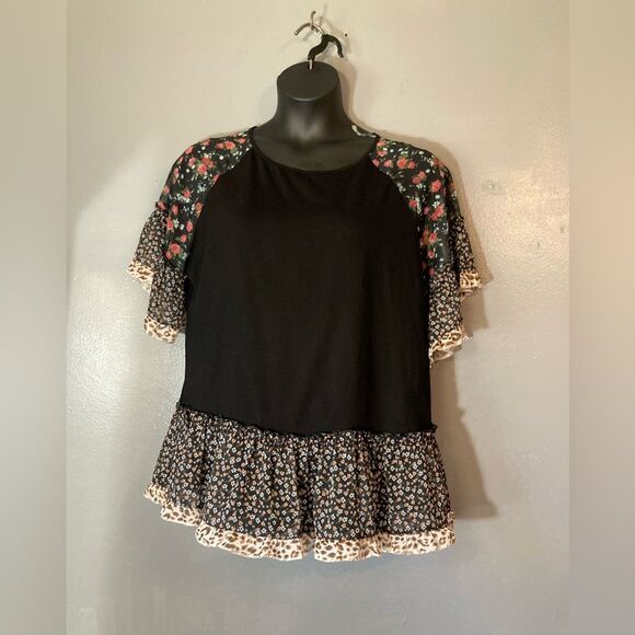 Tops - Black Floral and Leopard Print Blouse